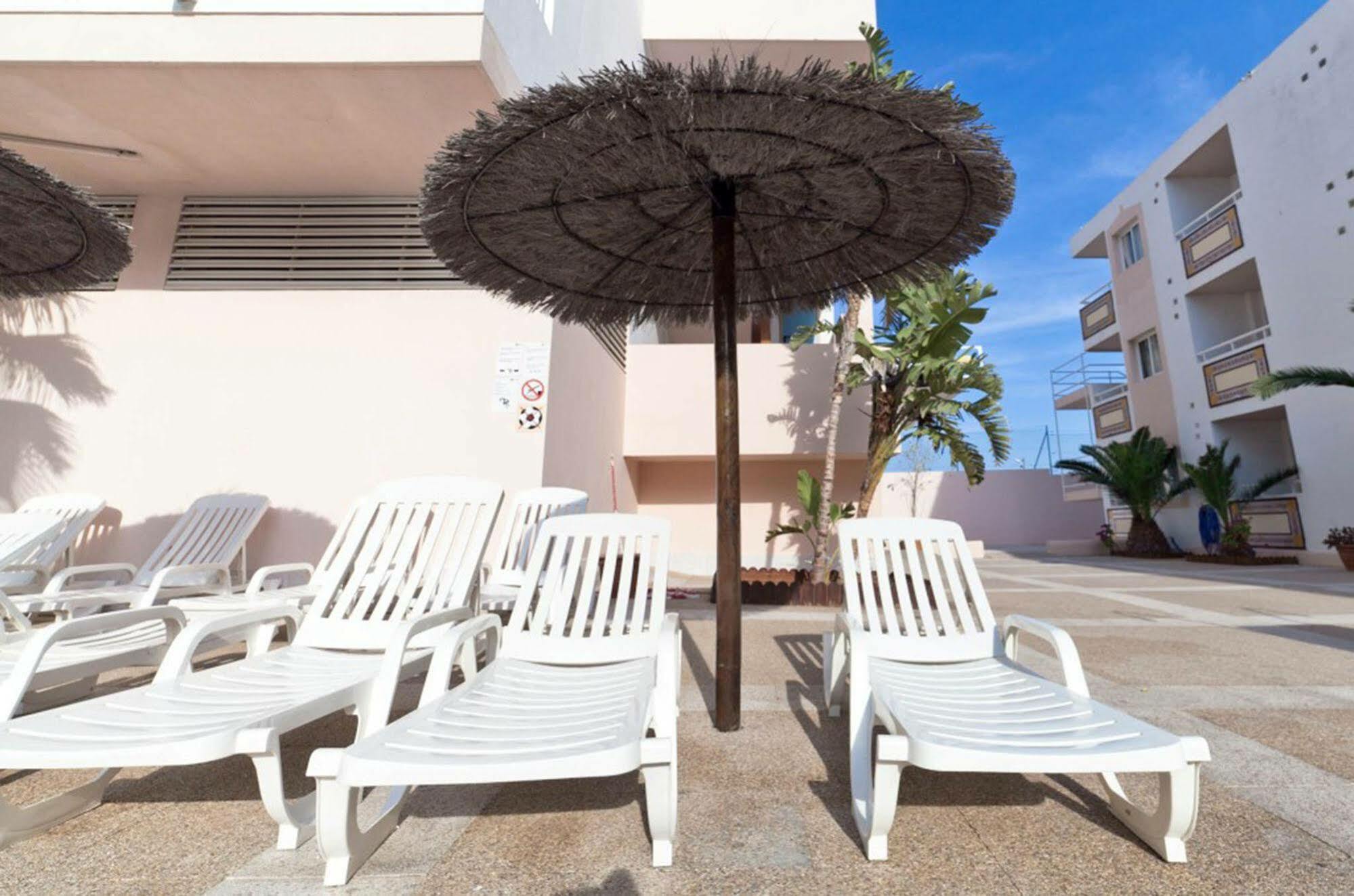 Apartamentos Vibra Tropical Garden Figueretas Exterior foto
